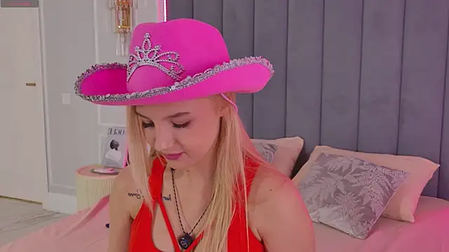 Sky_Cutie live