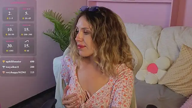 _amymoore_ live