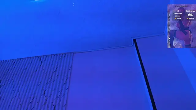 Naomy_tay1 live