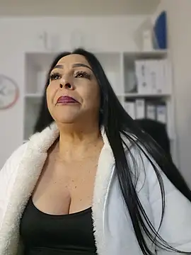 Gina_Myers live