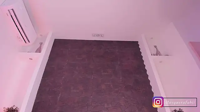 naina_deivis33 live