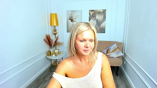 AgathaKlouin live