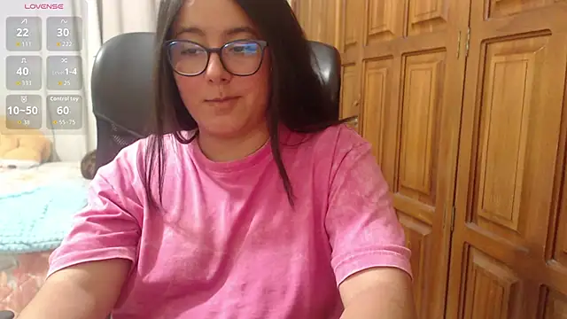 Venus_cat_ live