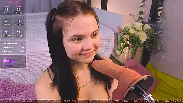 Tiny_Emmy live