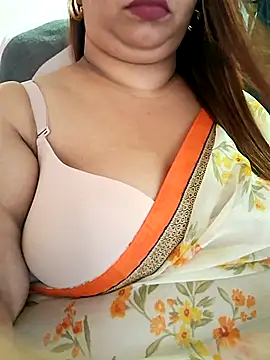 Ravina_patil1 live
