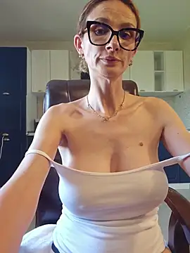 NaughtyWifey1 live
