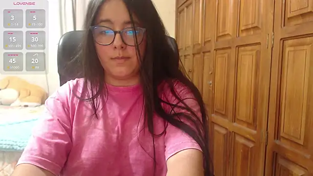 Venus_cat_ live