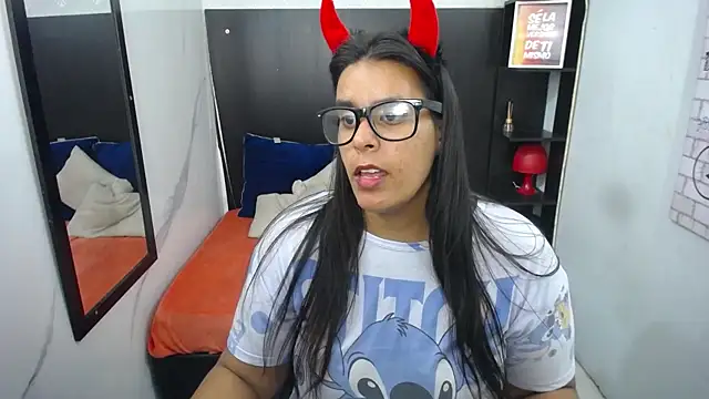 _bella_ebony_ live