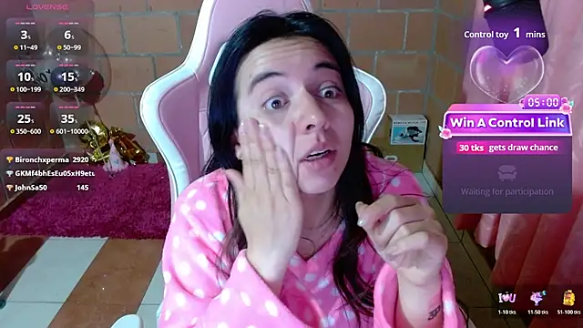 Maggie_Fox3 live