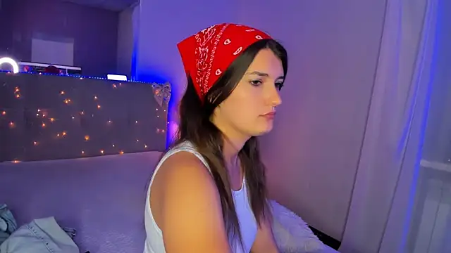 Laura_Leee profile