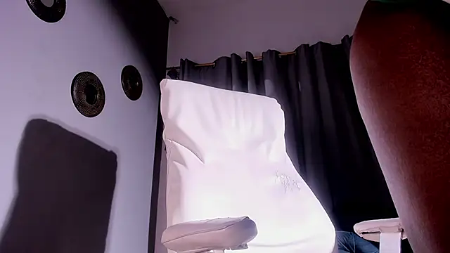 Scarlet_Big_boobs profile