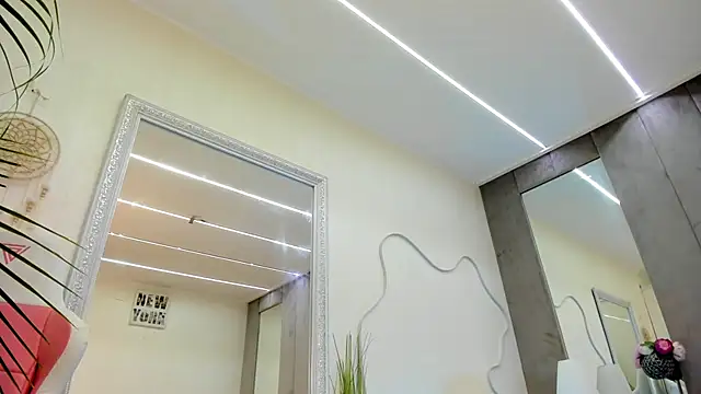 Yanna_miana live