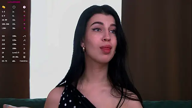 HornyPriestess live