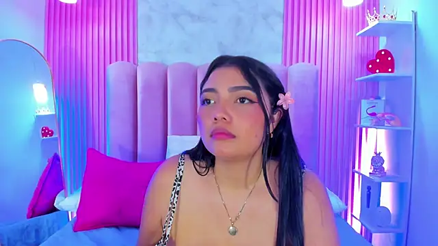 ArianaRougee live