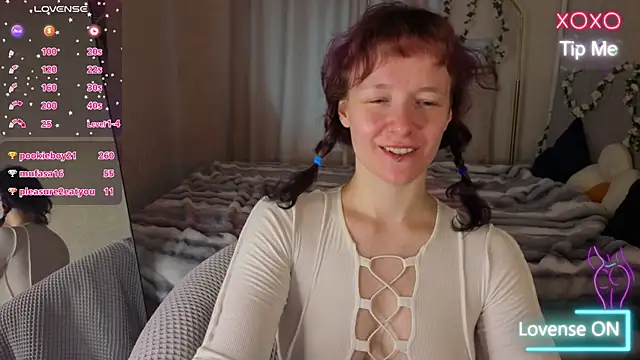 Ricki_Bloom live