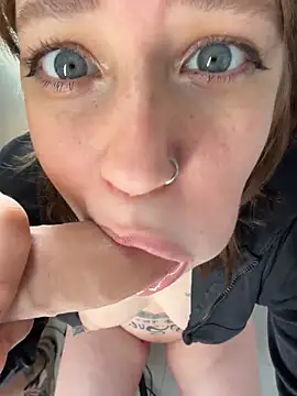 lucy-joy live