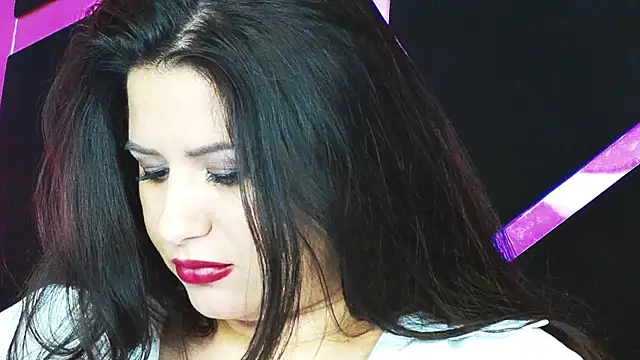 EssenaMonroe live