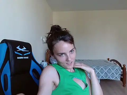OliviaTheS live