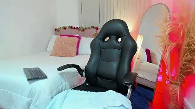 Charlotte_pleasure live