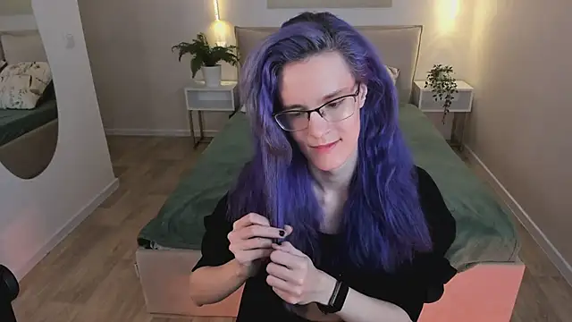 AuraLaunni live