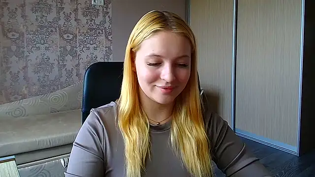 Milka_kiss_ live