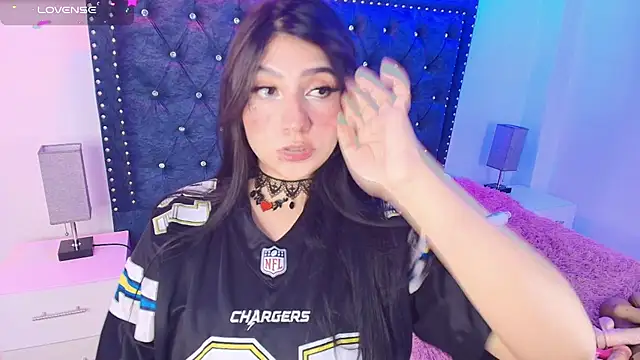 Salem_skyler_ live