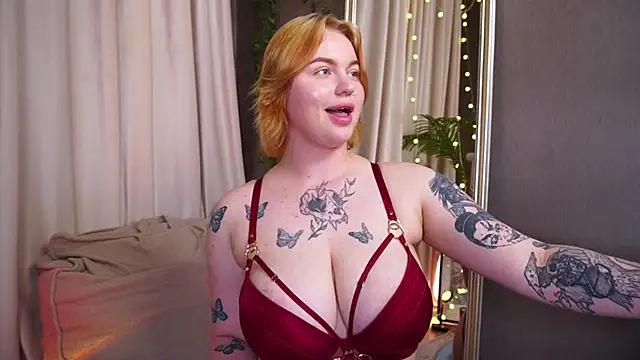 Naomi_Hotter live