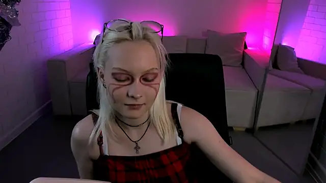 OliviaVale live