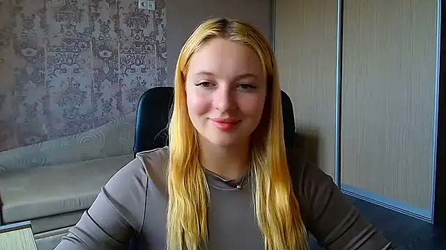 Milka_kiss_ live
