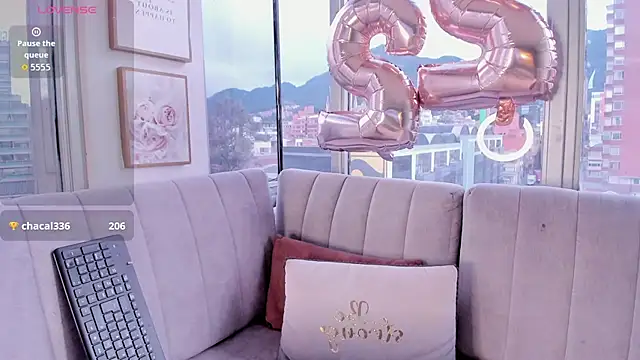 Ivanna_West live