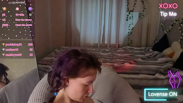 Ricki_Bloom live