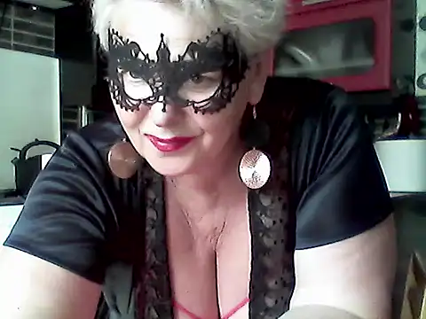 Lisa_Suzie live