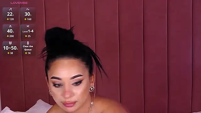 MadyLuxxx live