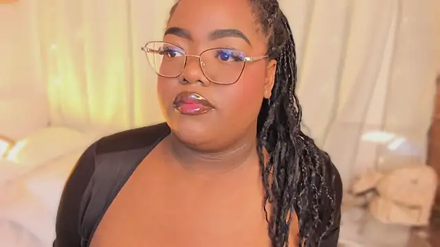 Ayanaa_Ebony_ live