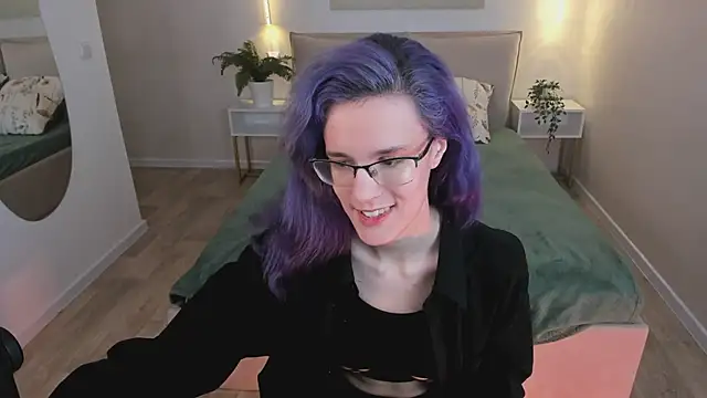 AuraLaunni live