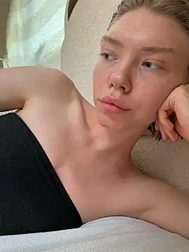 Lisaaa_Alisa live