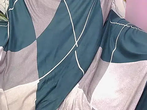 hot-ayra live