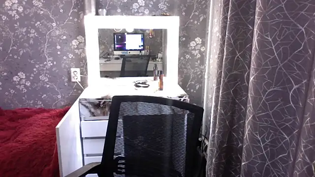 JennaLomeri live