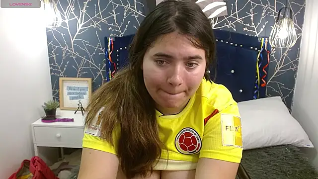 Laurha_ live