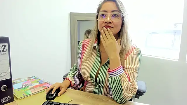Camilaa_12 live