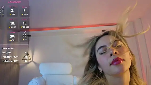 Nathaly-sky live