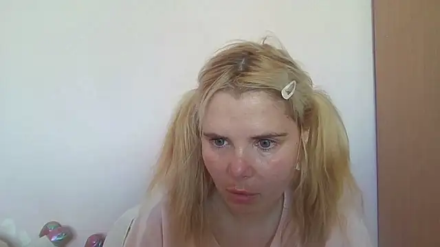 HornyElena live