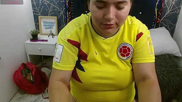 Laurha_ live