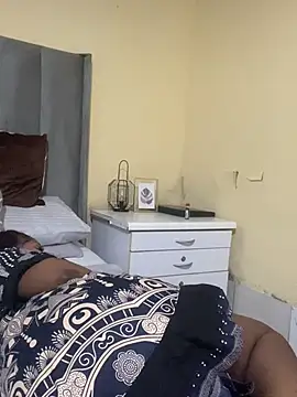 Amberr_Roose live