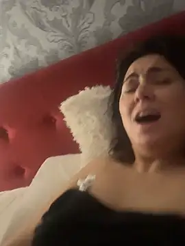 Emma_roqueen live