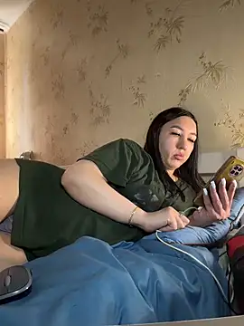 Naughtbaby_2025 live