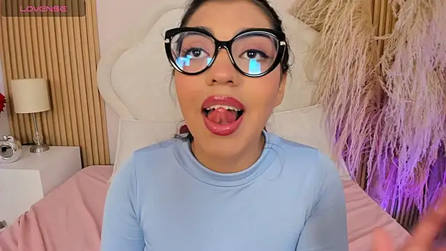 rebeca_taylor live