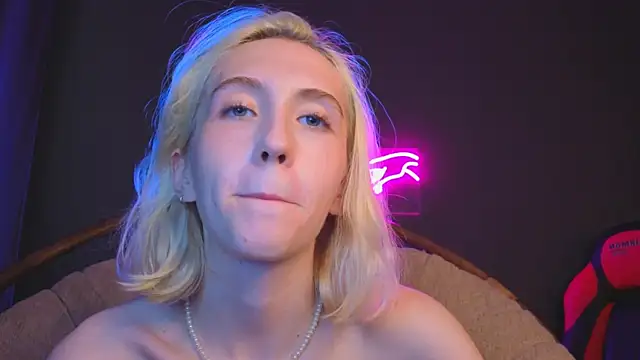 Elen__Moore live