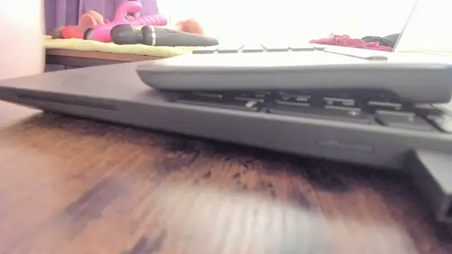 Kelly_Carolina live