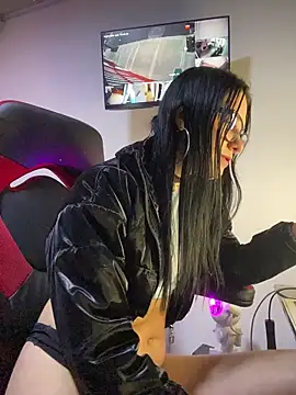 Isabella_21x live